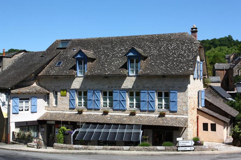 Logis Hotel Restaurant L'Auberge Du Chateau Muret-le-Château Екстериор снимка