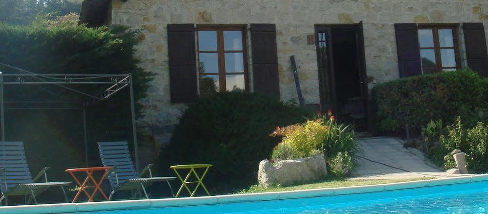 Logis Hotel Restaurant L'Auberge Du Chateau Muret-le-Château Екстериор снимка