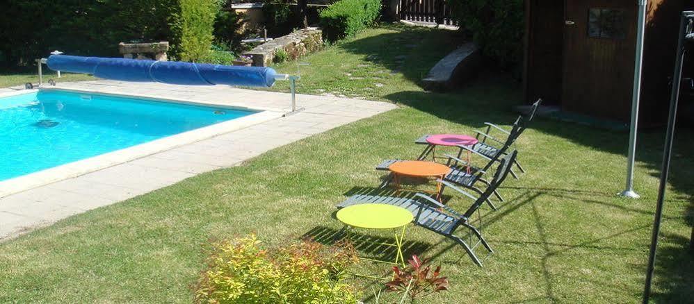 Logis Hotel Restaurant L'Auberge Du Chateau Muret-le-Château Екстериор снимка